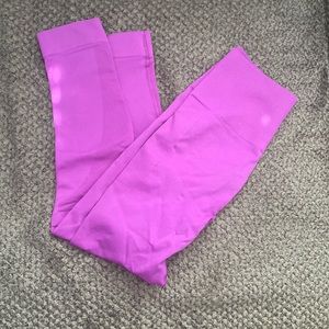 Lululemon yoga pants